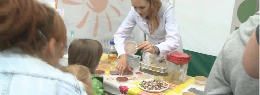 Naukowy piknik na olsztyńskiej starówce