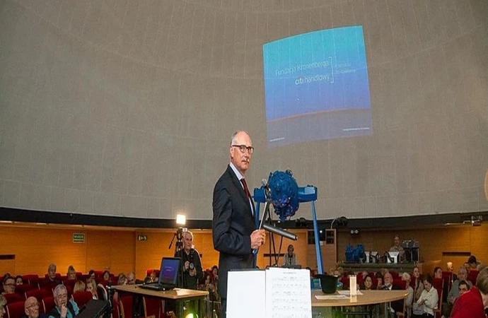 {Olsztyński ratusz rozpisał konkurs na dyrektor Olsztyńskiego Planetarium i Obserwatorium Astronomicznego.}