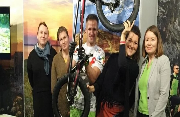 {Szlak rowerowy Green Velo, przebiegający m.in. przez Warmię i Mazury, był głównym produktem promowanym podczas targów w Holandii i Belgii.}