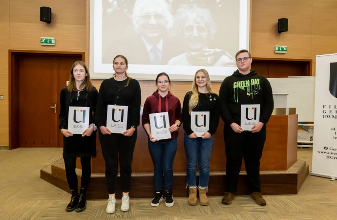 Studenci germanistyki ze stypendiami